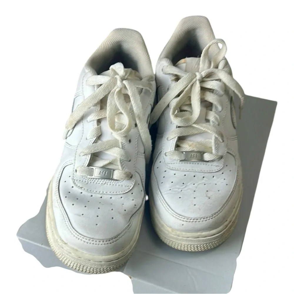 Nike White Leather Sneakers with Ventilation